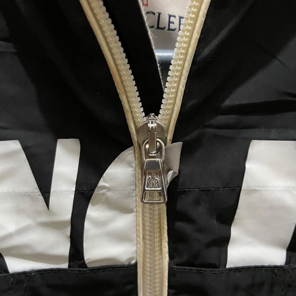 Moncler Baby Unisex Jacket - Size 9-12 Months - Picture 6 of 6